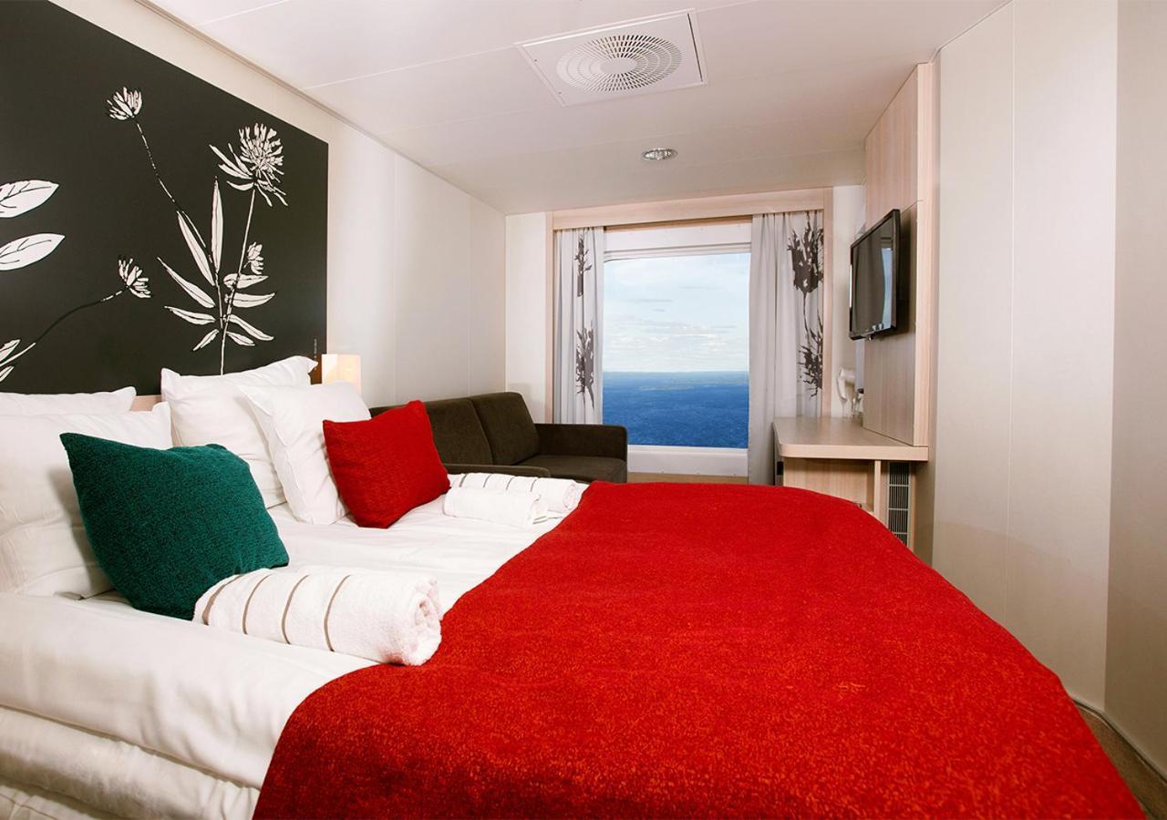 Viking Line Ferry Viking Grace - One-Way Journey From Turku To Stockholm Hotel Room photo